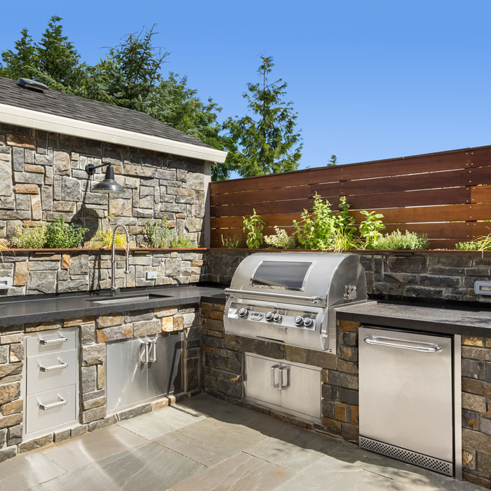 outdoor kitchen